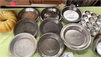 8 vintage tin pie pans: New England Flaky Crust
