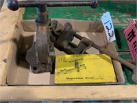 Pipe Cutter, Vise