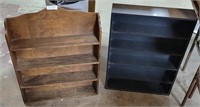TWO WOOD SHELVES TO DISPLAY ITEMS