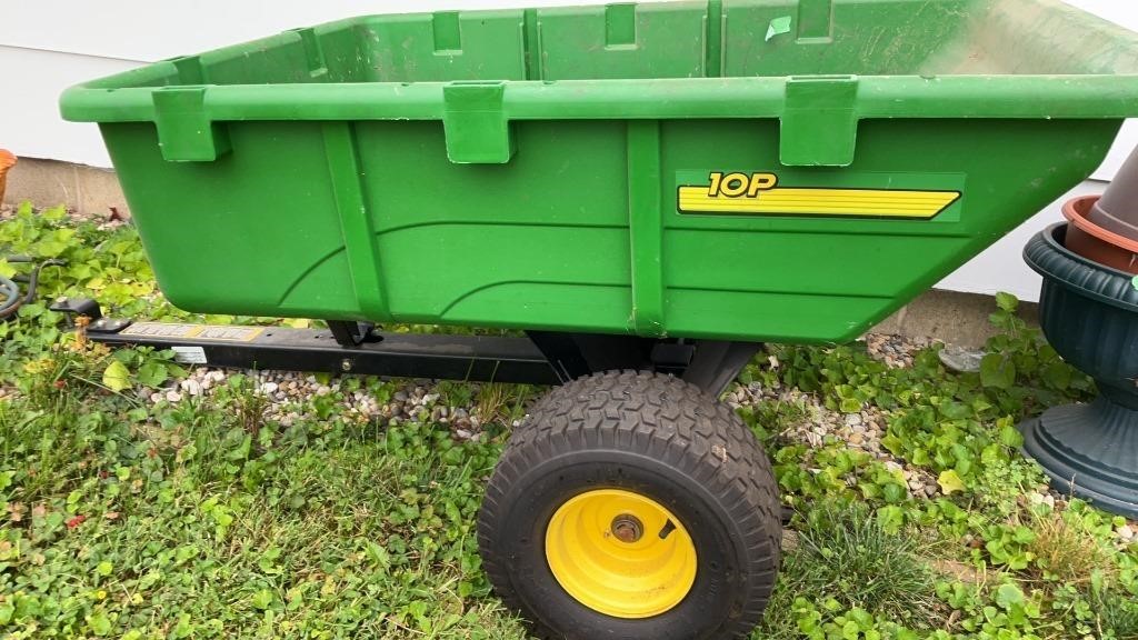 John Deere Yard Cart 10P