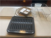 Cutting boards, broiler, microwave dishes, dish