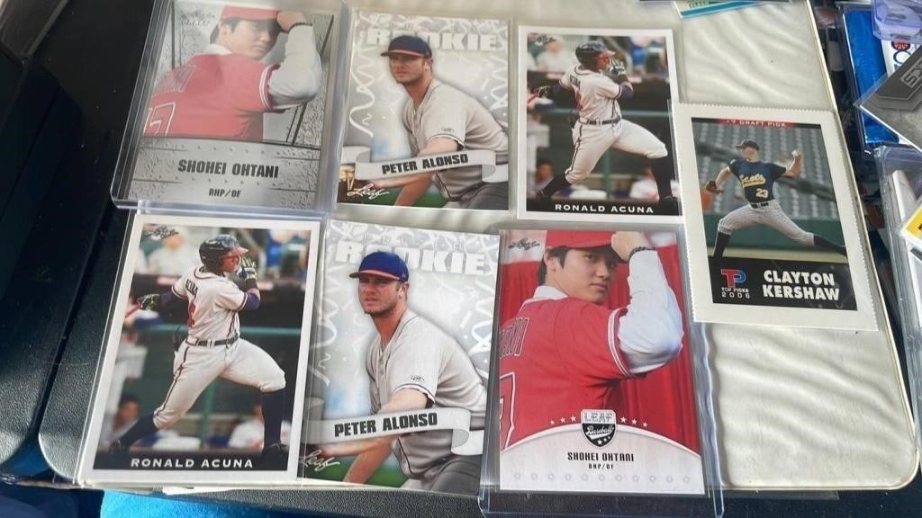 Sports Cards Vintage + Modern, Autographs and Collectibles