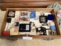Costume jewelry lot some precious metals mixed in