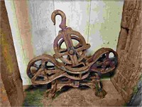Antique Cast Iron Hay Trolley Farm Tool
