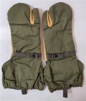 Vintage Military Gloves