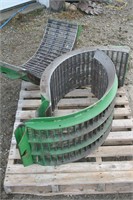 SET OF JOHN DEERE 50/60 SERIES SMALL WIRE CONCAVES