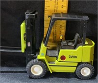 Clark forklift