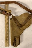 VINTAGE HOLSTER AND POUCH