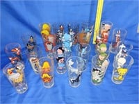 22 Looney Tunes Character Glasses
