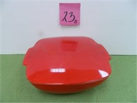 Pyrex Red Square Casserole Bowl w/ Lid