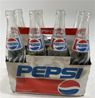(8) Vintage PEPSI 1 Pint Glass Bottles & Case