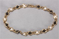 12ct Yellow Gold and Faux Pearl Bracelet,