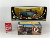 Solido Ford Cabriolet & 1917 Texaco Maxwell