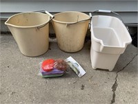 Scrub Buckets With New Sponges