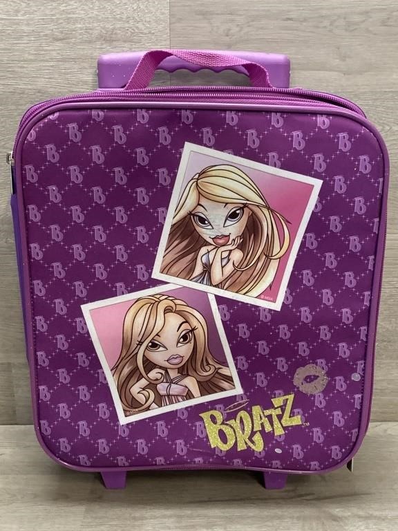Bratz Rolling Luggage/ (6) Doll & Accessories Bag