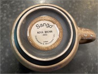 4 Ceramic Soup Mugs by Sango
Shelf Lot