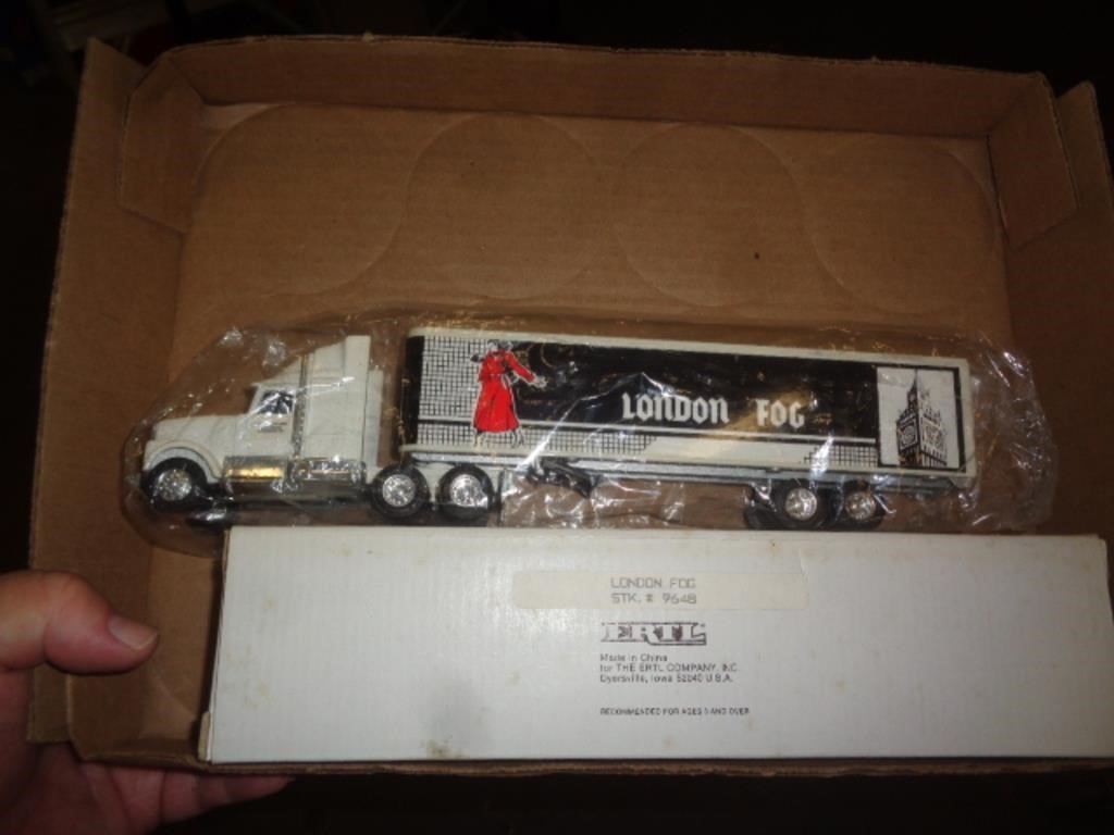 ERTL LONDON FOG DIECAST SEMI