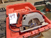 Milwaukee 7 1/4 inch circular saw with case