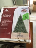 6.5 Lit Christmas tree