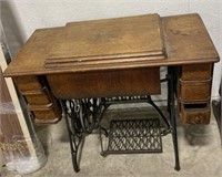 (H) Vintage Singer Sewing Table. *Machine NOT