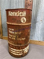 KENDALL OIL BARREL, 14"W X 26.5"T, RUSTED