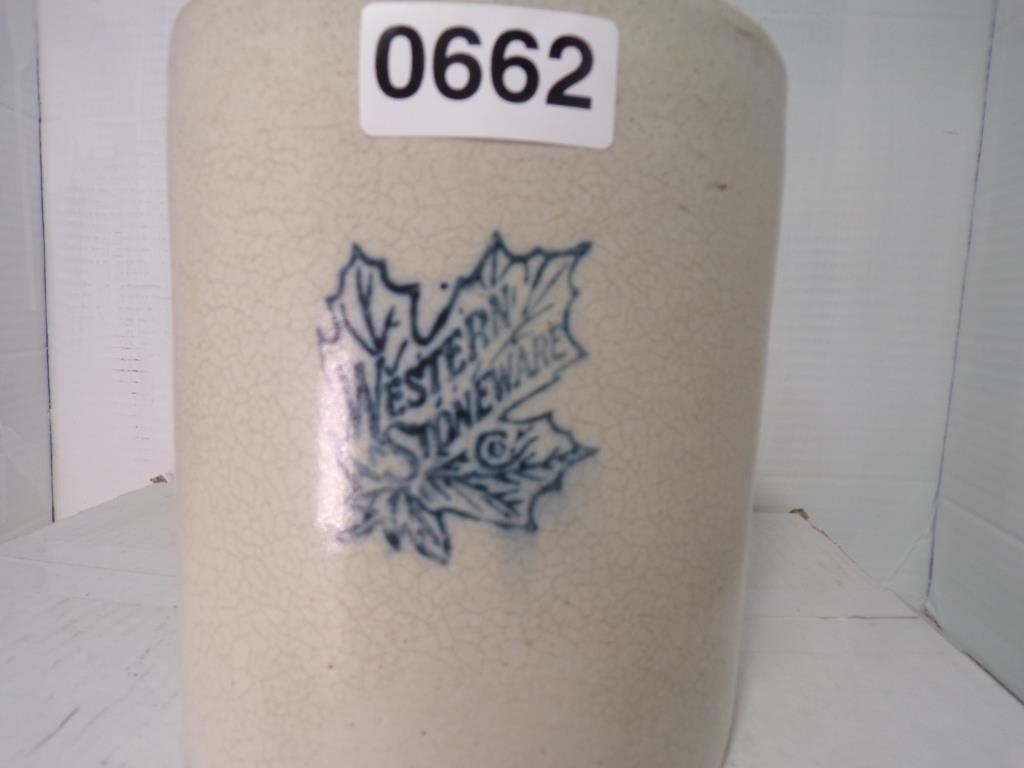 Western stoneware 1/2 gal jug, no damage NICE