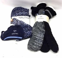 Sm Women’s Fleece Pajama Set & Socks