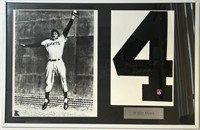 11 - WILLIE MAYS PHOTO & #4 FRAMED 17X11" (B122)