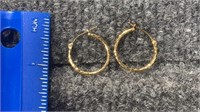 10K Gold Earrings 0.7 Grams
