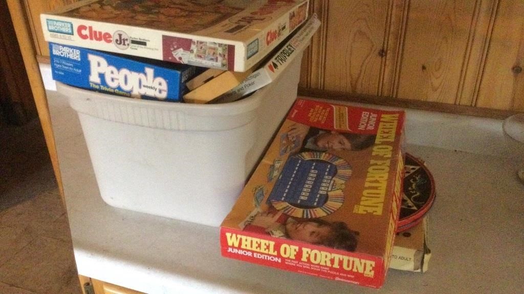 WHEEL OF FORTUNE, CLUE & MISC. BOARD GAMES