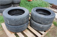 (4) 235/55R17 Tires