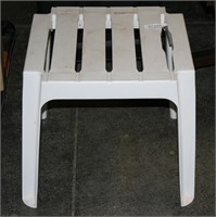 WHITE PLASTIC PATIO SIDE TABLE