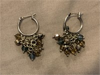 PAIR OF EARRINGS