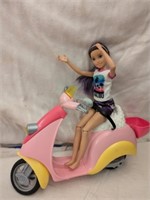 Malibu Barbie w/ Vespa Scooter