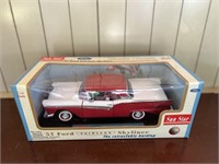 Sun Star Die Cast 1957 Fairline Skyliner 1:18