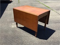 ANTIQUE CHERRY DROP LEAF TABLE = VERY NICE SHAPE