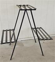 Metal Plant Stand A
