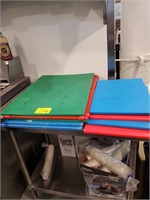 ASSORTED CUTTING BOARDS