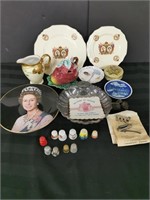 Large Collectibles lot: Royal plates, Thimbles
