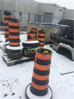 Qty of Road / Construction Pylons