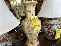 ANTIQUE FLORAL DESK LAMP