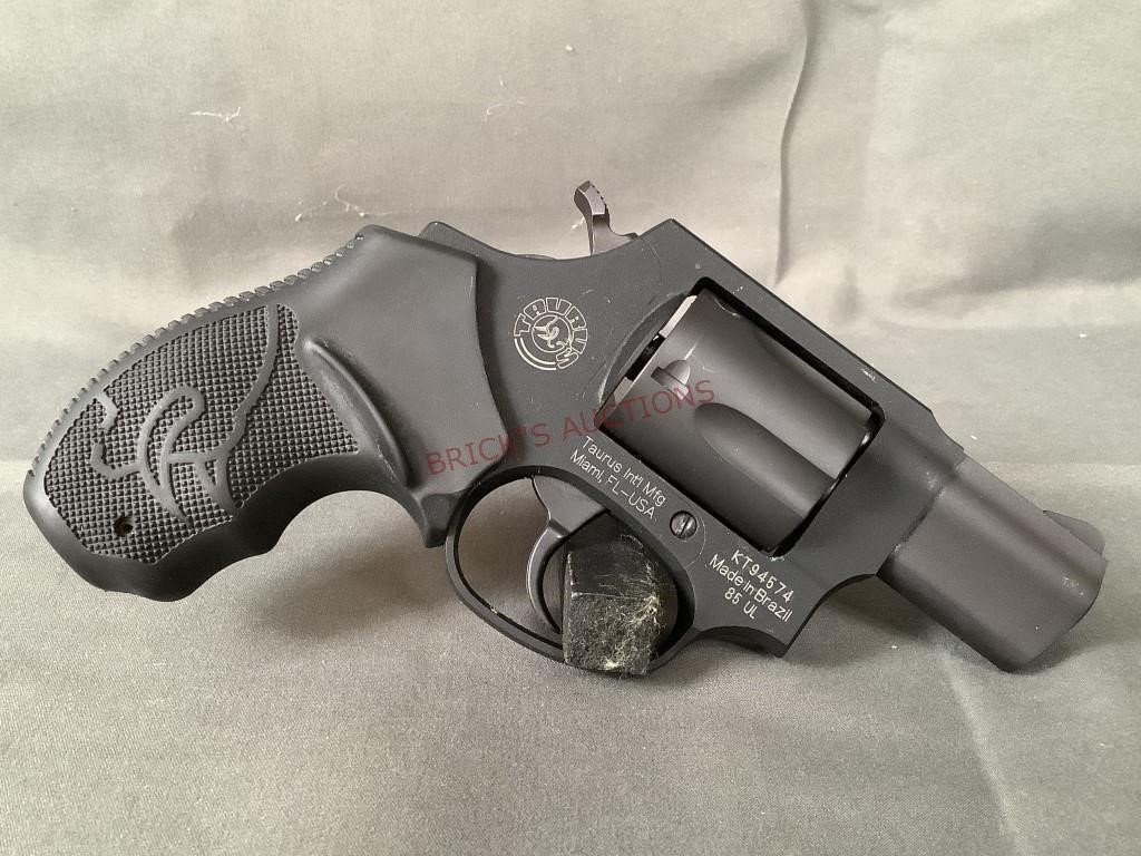 Taurus Ultra Lite .38 SPL Revolver with Holster