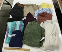 Clothing lot - long, short sleeved shirts,