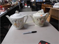 Pair of Vintage Tea Pots, one older