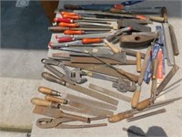 metal files, rasps, metal chisels, wedges, tools