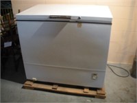 Amana Chest Freezer