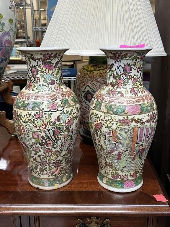 2PC MATCHED CHINESE PORCELAIN VASES ORNATE