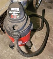 NEW 6 GALLON SHOP VAC WITH ATTACHMENTS INSIDE