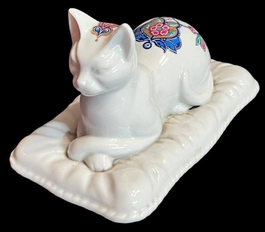 Ornate Jewelry Box Top w/Cat