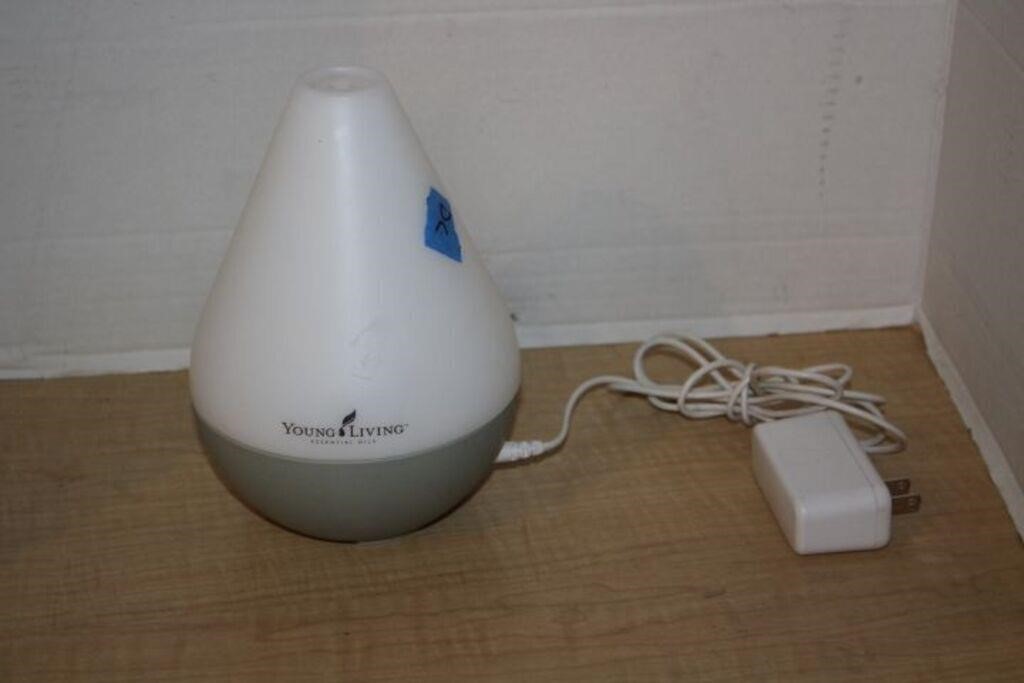 YOUNG LIVING ESSENTIAL OILS DIFFUSER